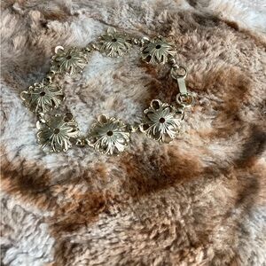 Vintage gold tone lace style bracelet